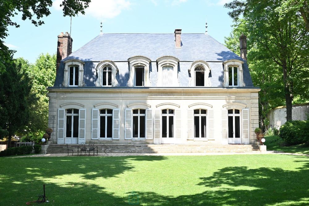 � vendre  H�tel Particulier Sens (89100)