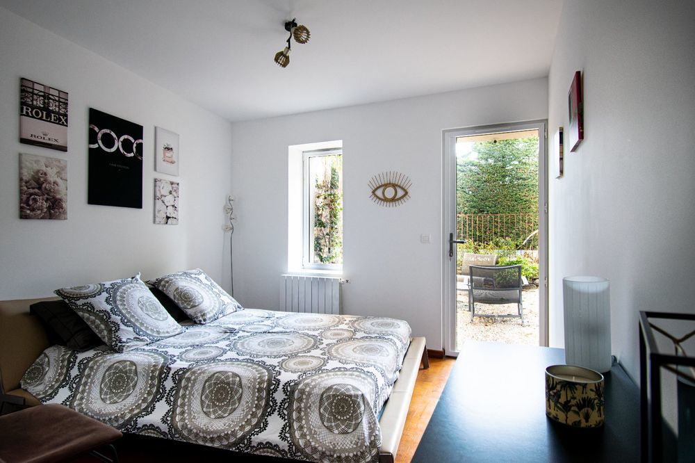 � vendre  Villa P�zenas (34120)