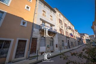  Maison � vendre 10 pi�ces 163 m�