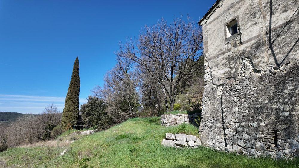 � vendre  Maison Entrechaux (84340)