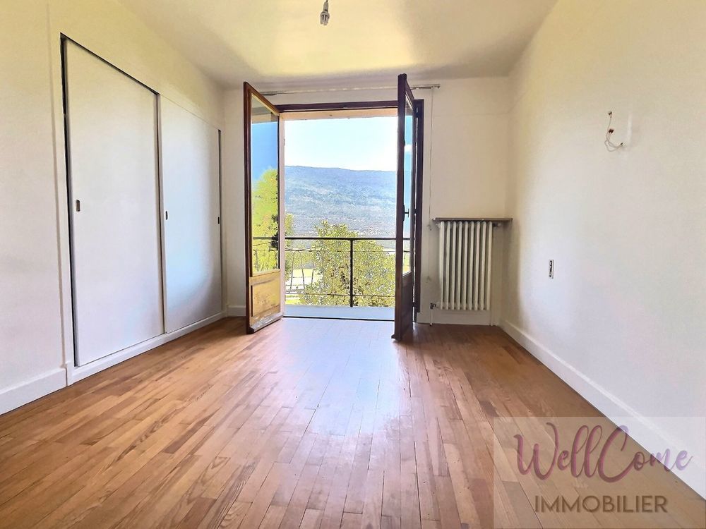 � vendre  Maison Voglans (73420)