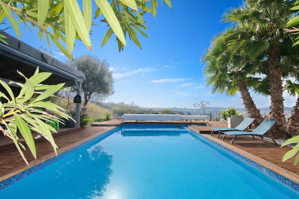 � vendre  Villa Campagnan (34230)