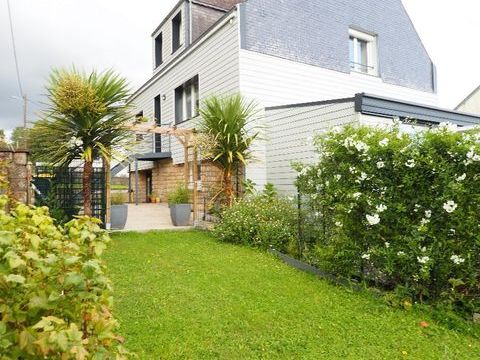   Maison Maison - 5 pi�ce(s) - 146 m�