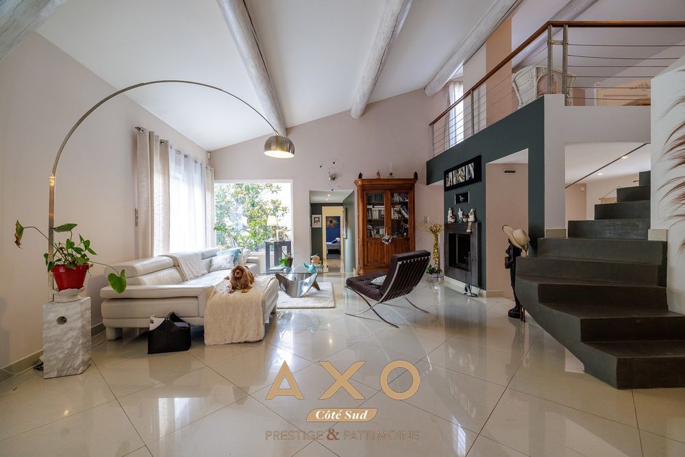 � vendre  Maison Simiane-Collongue (13109)