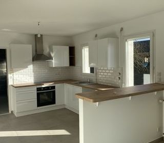  Maison � louer 6 pi�ces 110 m� Trelaze