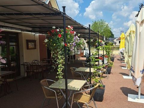 Caf&eacute; - Restaurant 92650 63700 Moureuille