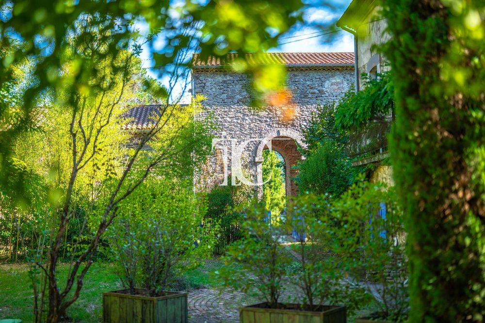 � vendre  Villa Banne (07460)