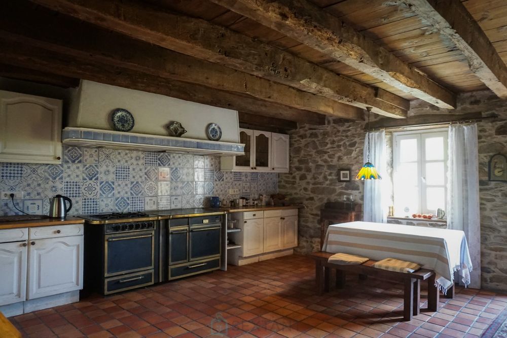 � vendre  Villa Saint-Jory-de-Chalais (24800)