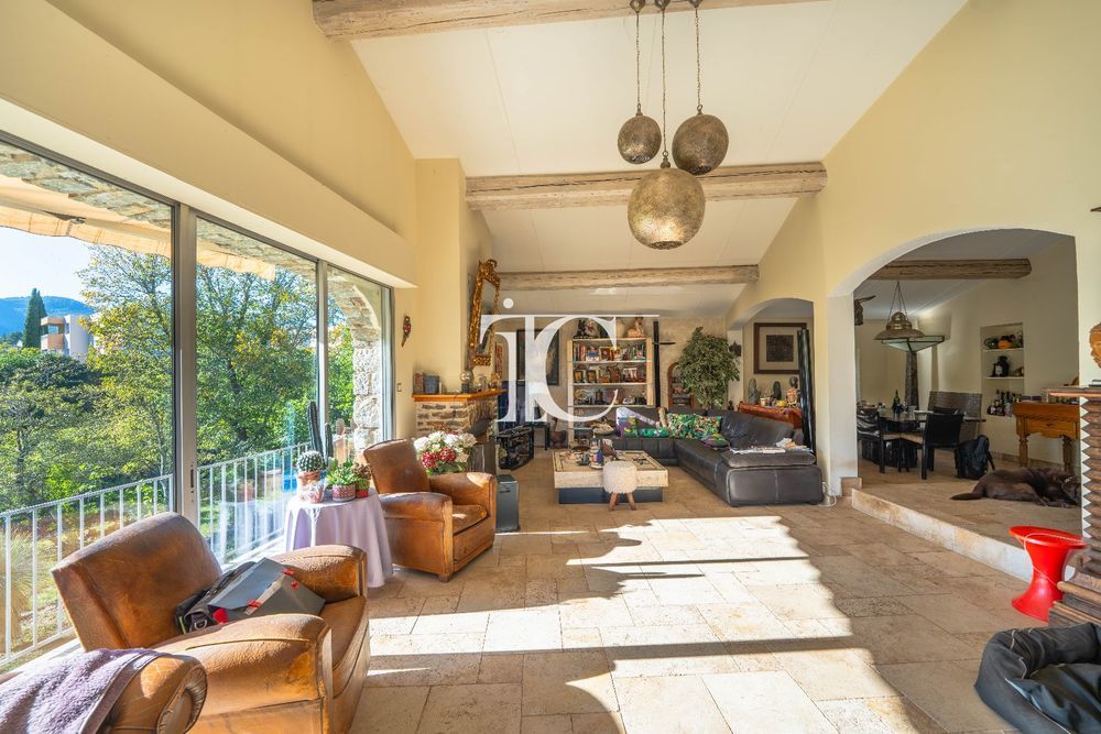 � vendre  Villa Les Vans (07140)