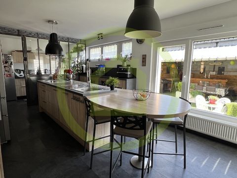   Maison individuelle Villa - 7 pi�ce(s) - 194 m�