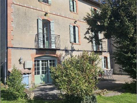   Maison de village Maison - 8 pi�ce(s) - 188 m�