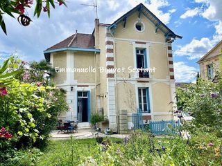  Maison � vendre 9 pi�ces 180 m�