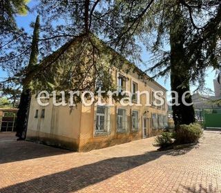  Immeuble � vendre 15 + pi�ces 880 m�