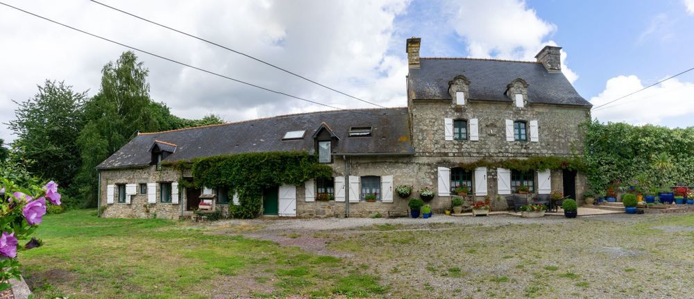 � vendre  Villa Pontivy (56300)