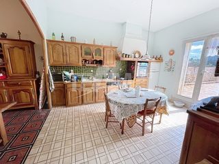  Maison � vendre 7 pi�ces 230 m�