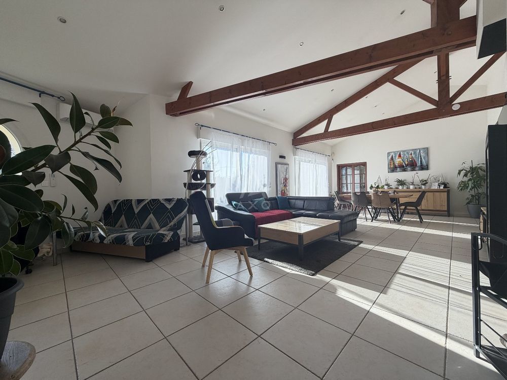 � vendre  Maison Rez� (44400)