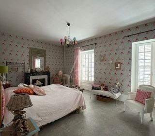  Maison � vendre 10 pi�ces 263 m�