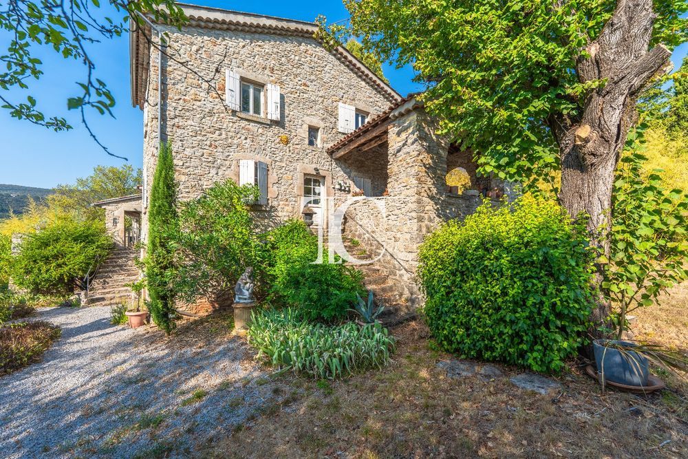 � vendre  Villa Les Vans (07140)