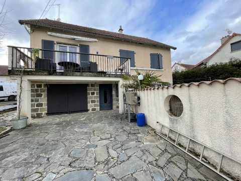   Maison Maison - 7 pi�ce(s) - 130 m�