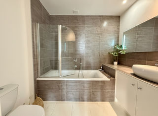  Appartement � vendre 4 pi�ces 165 m�