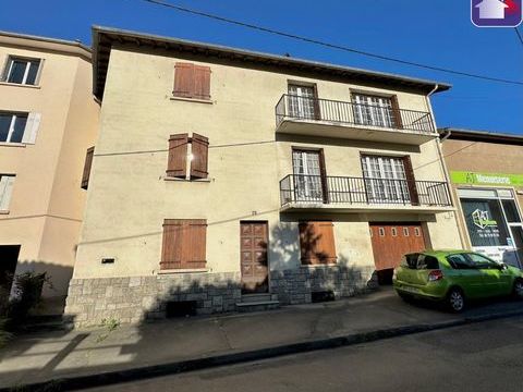   Maison Maison - 8 pi�ce(s) - 195 m�