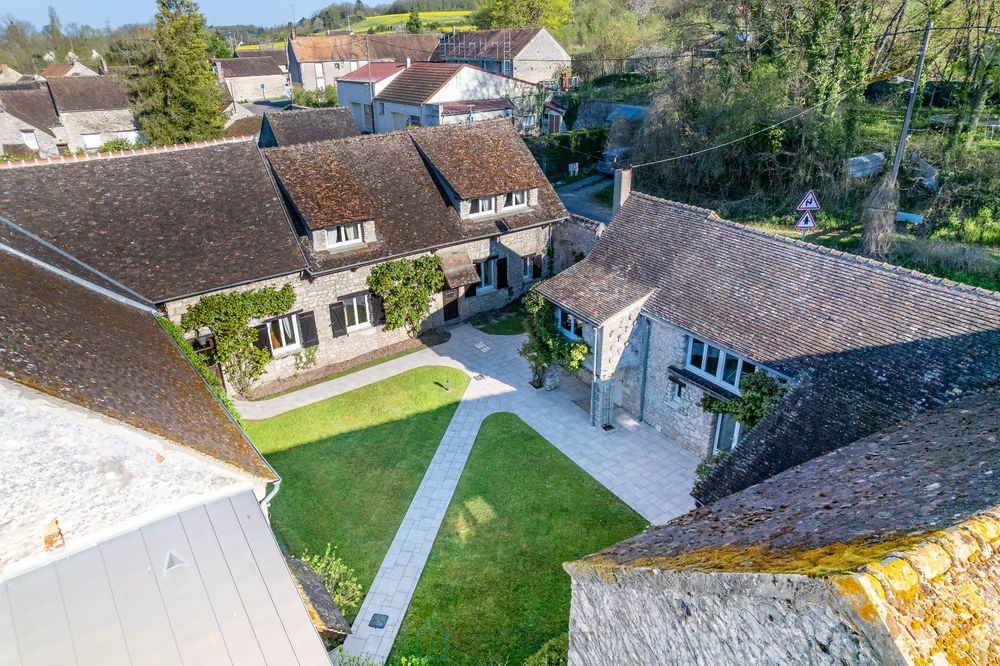 � vendre  Villa Fontainebleau (77300)