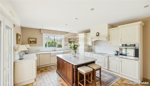   Maison Maison - 5 pi�ce(s) - 135 m�