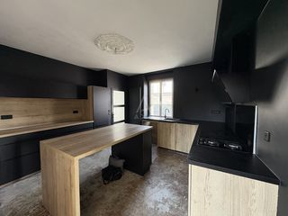  Maison � vendre 6 pi�ces 200 m�