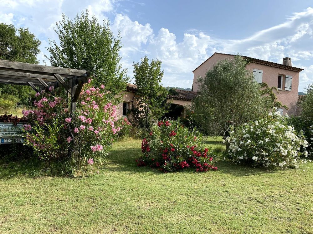 � vendre  Maison Montauroux (83440)