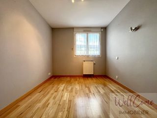  Appartement � louer 4 pi�ces 81 m�