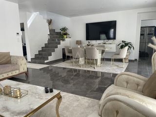  Maison � vendre 5 pi�ces 138 m�