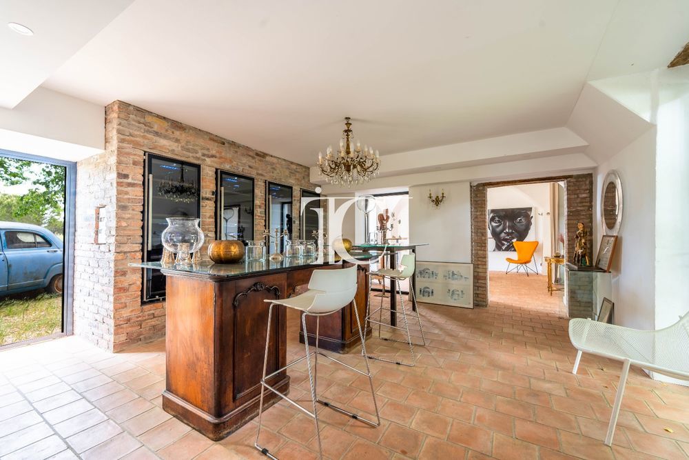 � vendre  Villa Uz�s (30700)