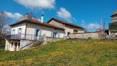   Maison et d�pendances Maison - 6 pi�ce(s) - 108 m�