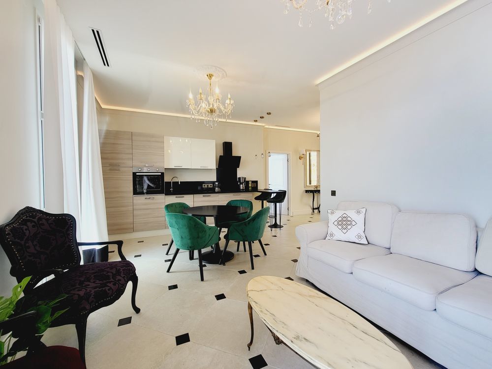 � vendre  Appartement Roquebrune-Cap-Martin (06190)