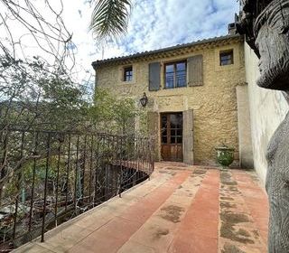  Maison � vendre 9 pi�ces 259 m�