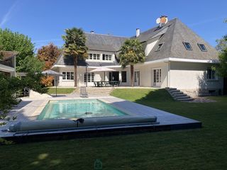  Maison � vendre 10 pi�ces 318 m�