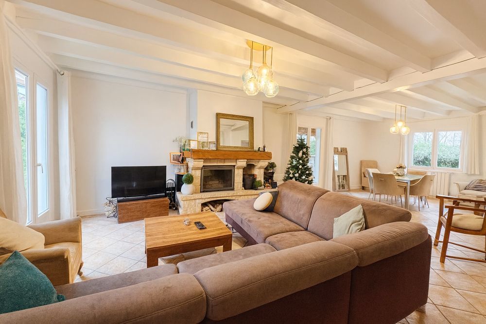 � vendre  Villa Ustaritz (64480)