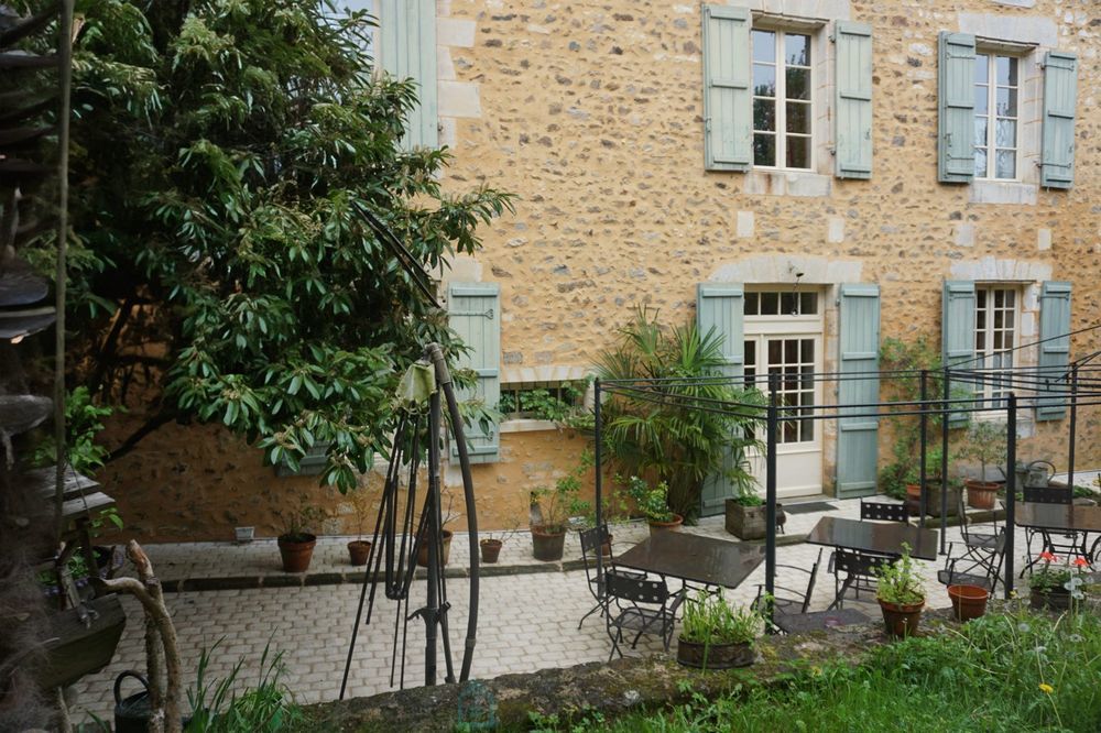 � vendre  Villa Nontron (24300)