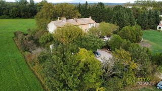  Villa � vendre 15 + pi�ces 401 m�