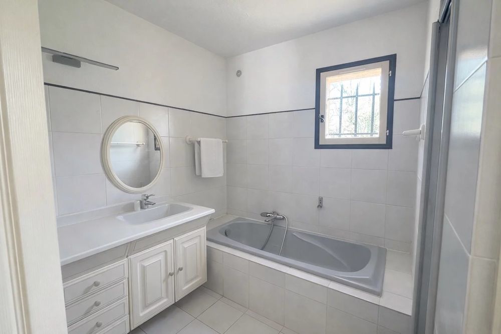 � vendre  Maison Valbonne (06560)