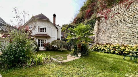   Maison Maison - 5 pi�ce(s) - 135 m�