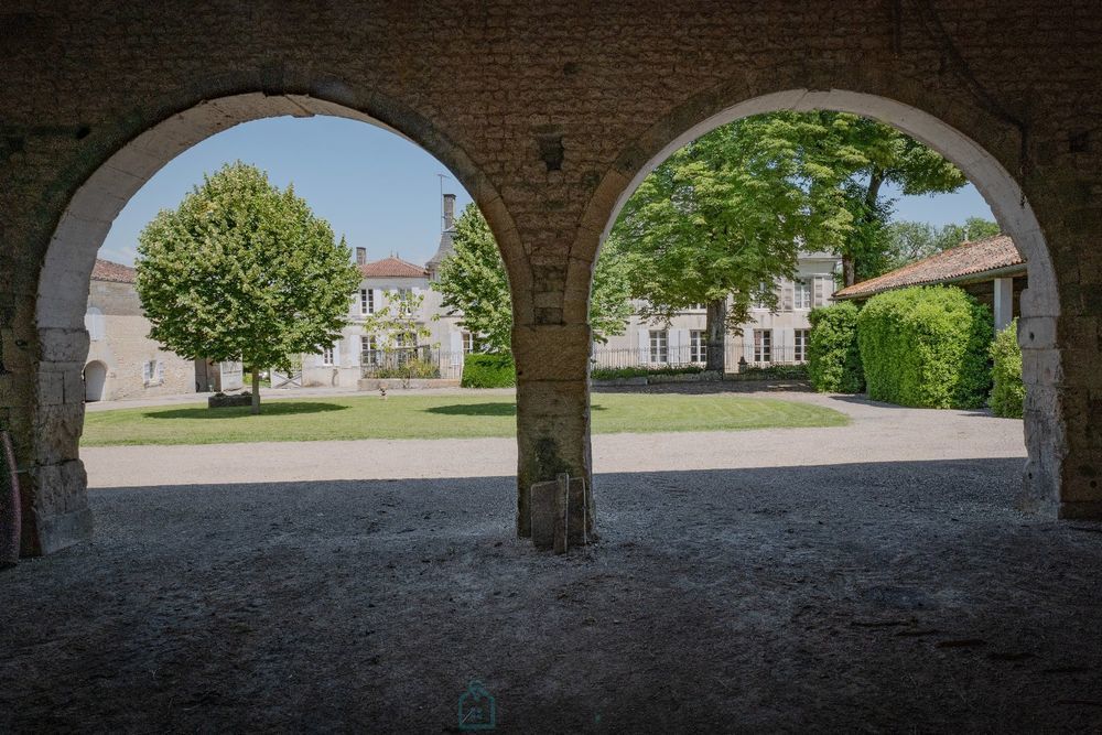 � vendre  Villa Segonzac (16130)