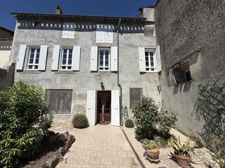  Maison � vendre 8 pi�ces 225 m�
