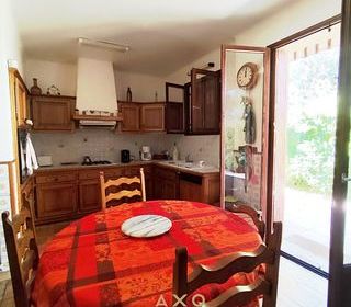  Maison � vendre 9 pi�ces 242 m�