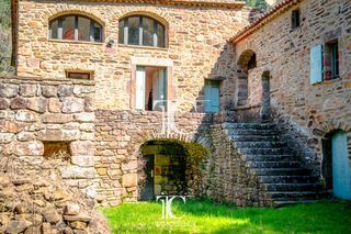  Villa � vendre 9 pi�ces 289 m�