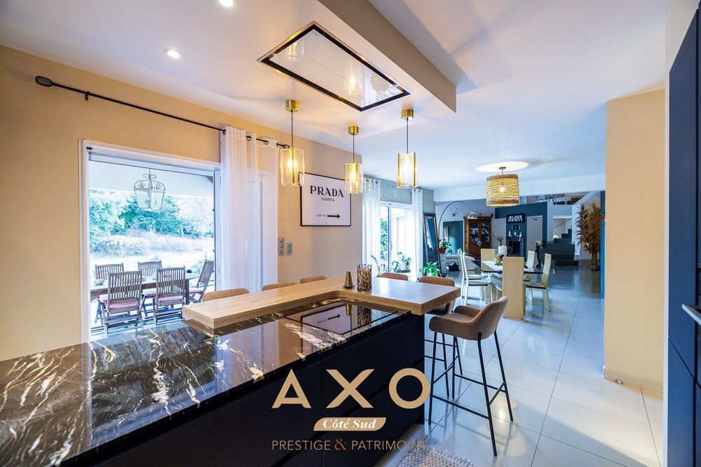 � vendre  Maison Simiane-Collongue (13109)