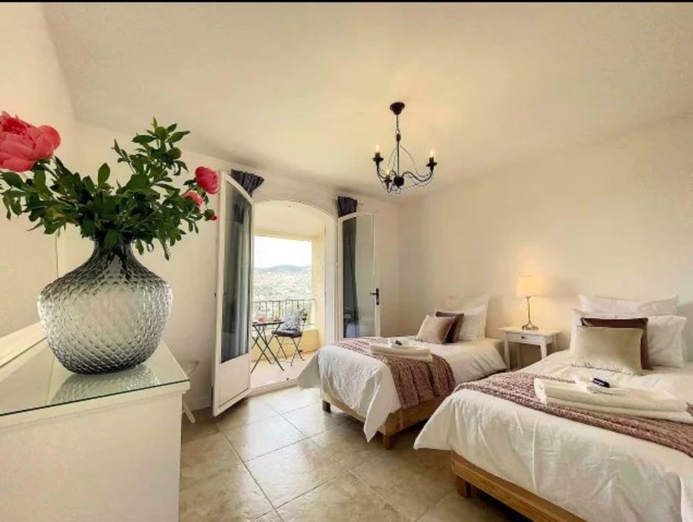 � vendre  Maison Grasse (06130)