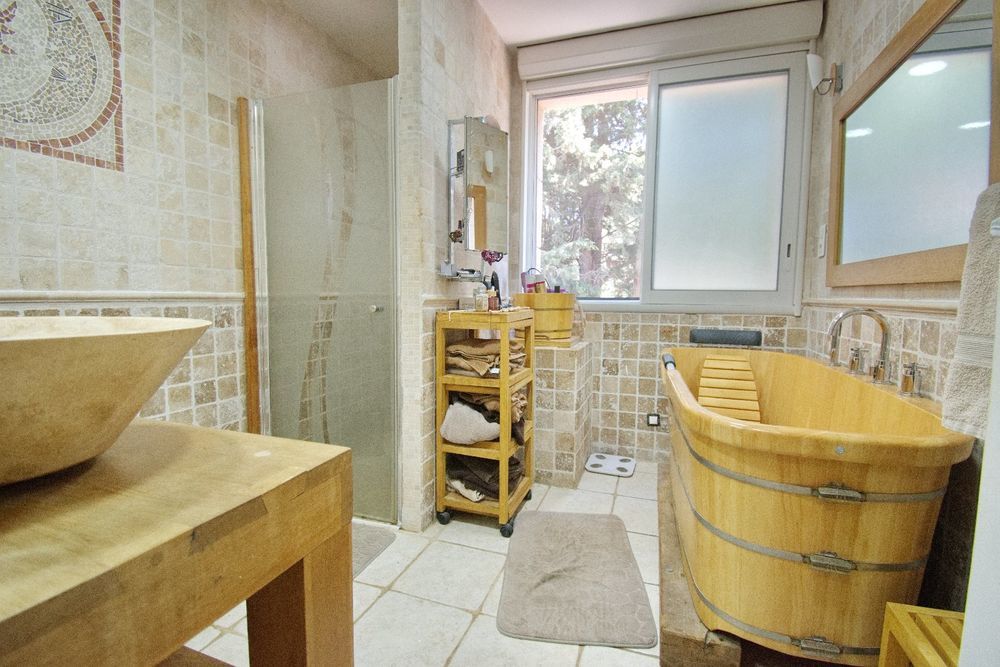 � vendre  Maison M�ze (34140)