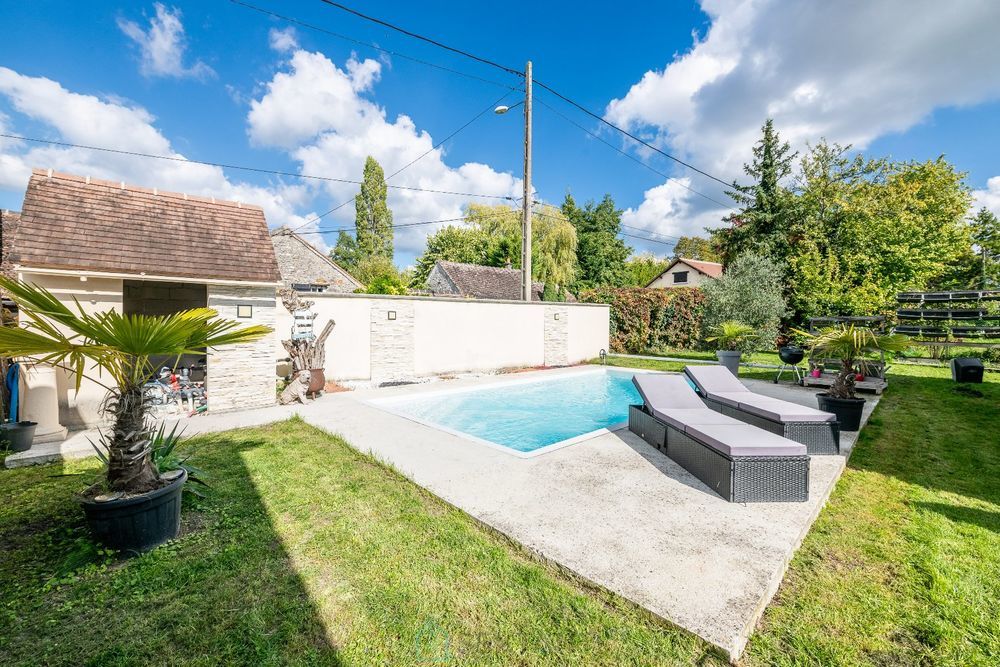 � vendre  Villa Fontainebleau (77300)