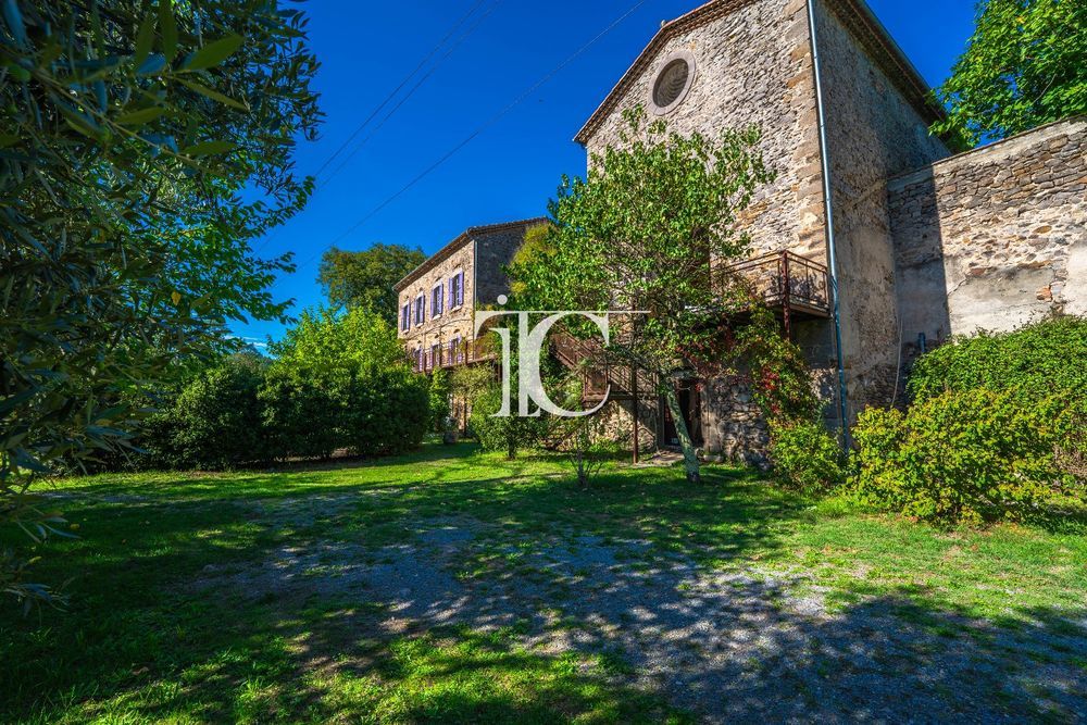 � vendre  Villa Banne (07460)